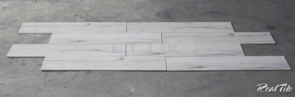 Gạch giả gỗ 20x100 nhập khẩu Trung Quốc trắng xám khổ lớn RGM21109