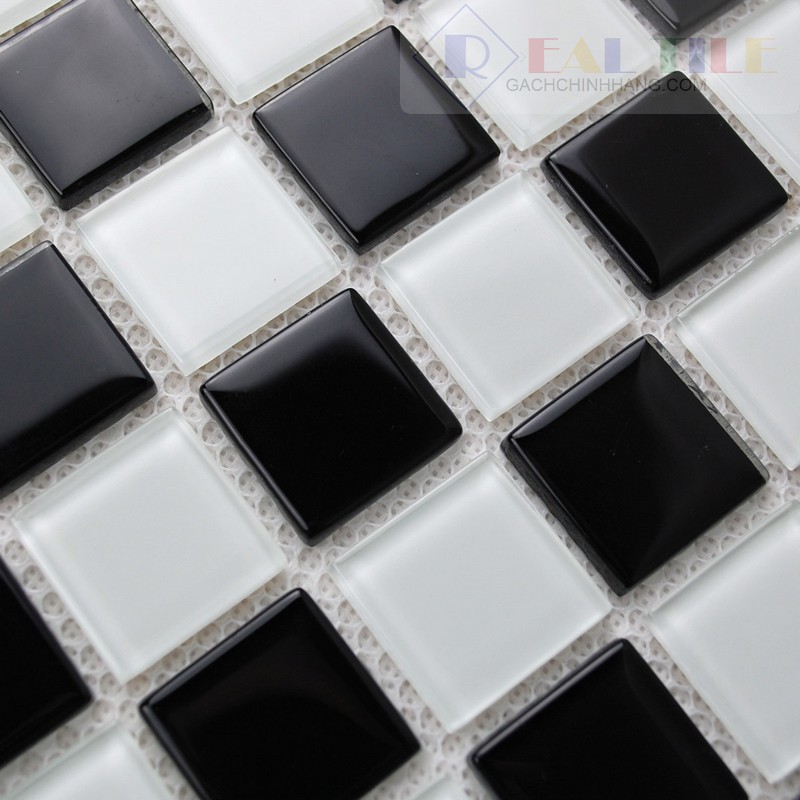 Gạch mosaic thủy tinh ốp tường bếp trang trí trắng đen GV25016