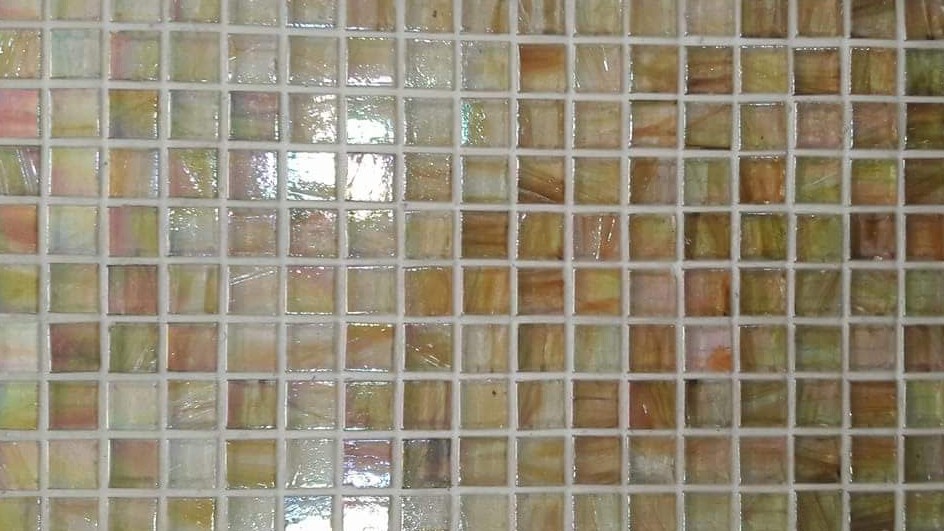 Gạch mosaic thủy tinh ốp nhà tắm ánh xà cừ cao cấp NF466